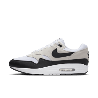 Air max essential 1 black best sale